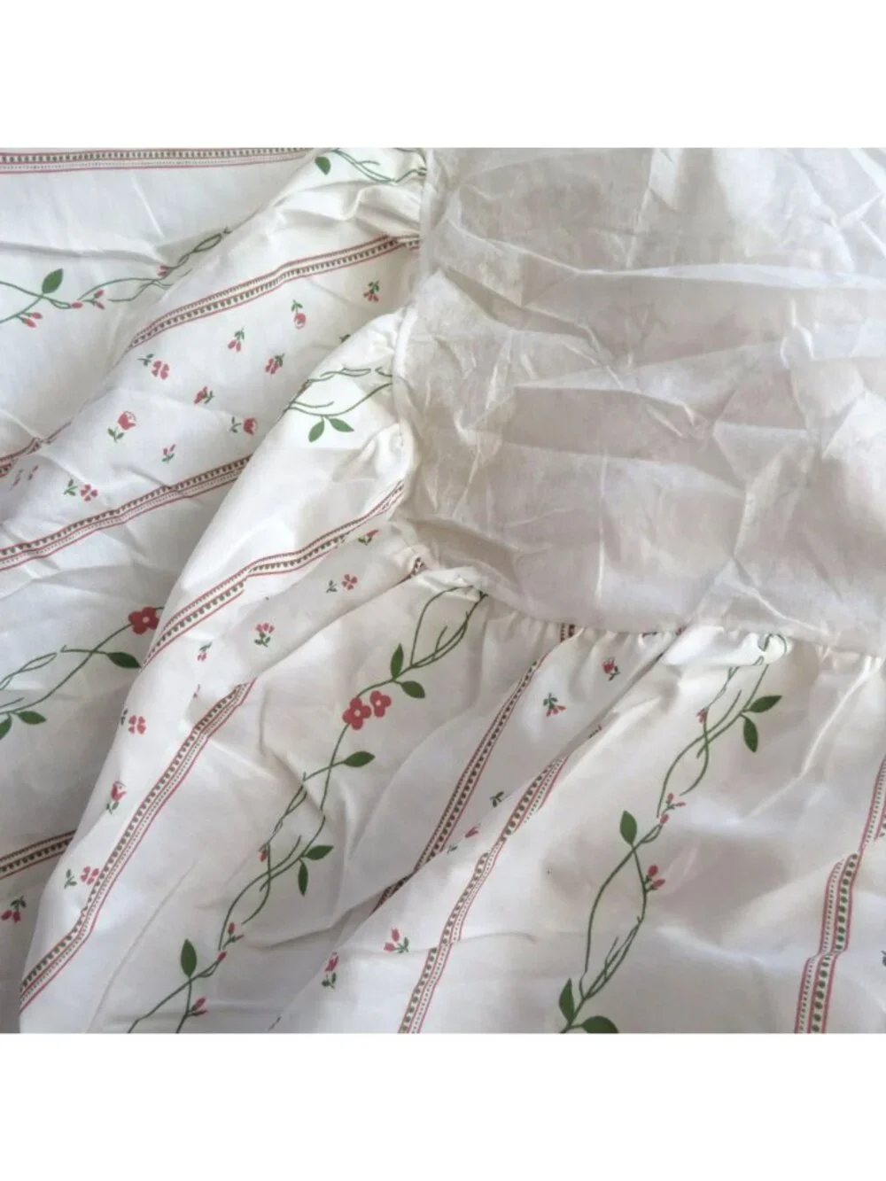 Vintage King Size White Floral Strip Ruffled Bed Skirt 13
